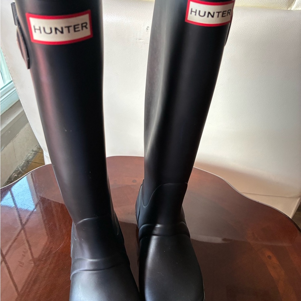Hunter Women's Classic Black Rain Boots
